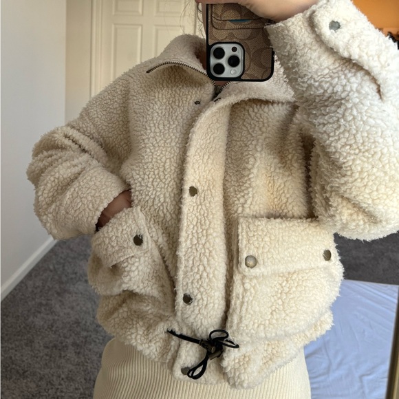 Jacket - Picture 9 of 9